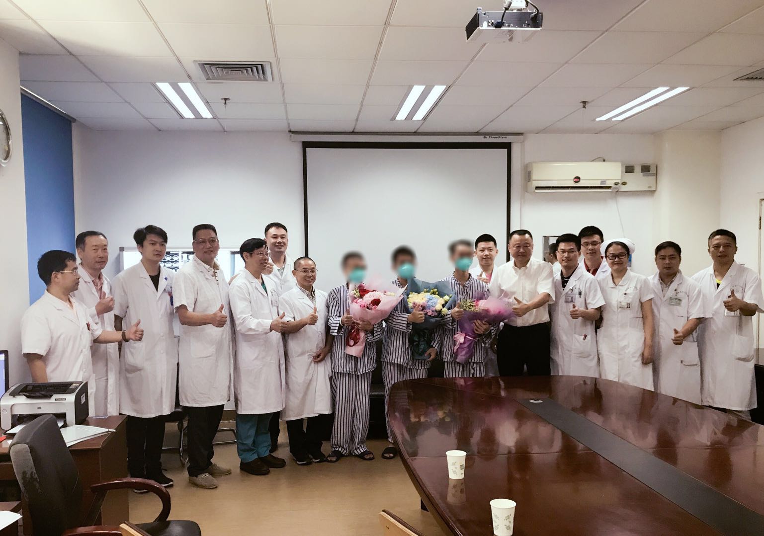 出院.jpg W020210111397774352914.jpg