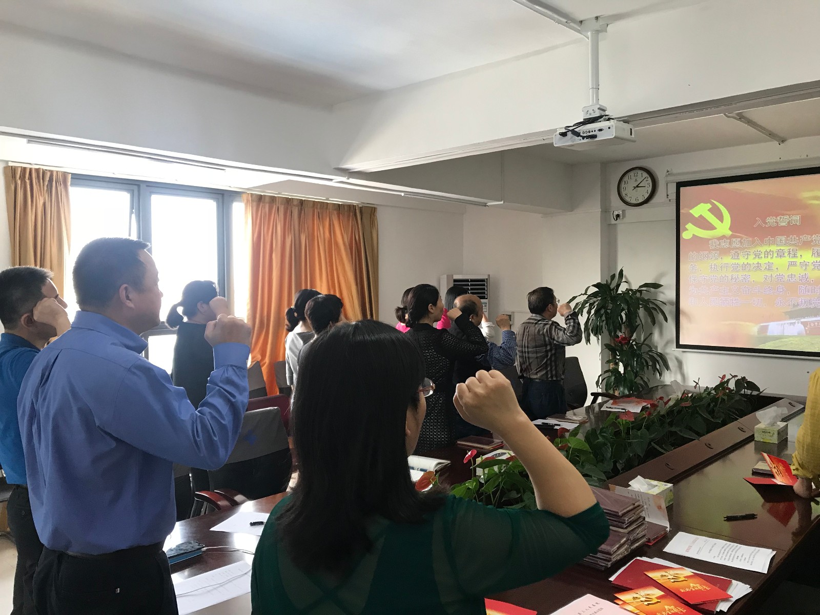 微信图片_20180508160306.jpg W020210111434319222743.jpg